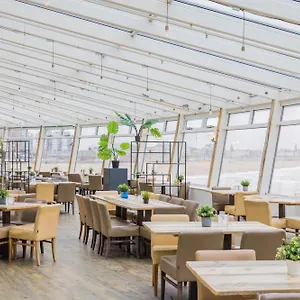 De Pier 4* La Haye